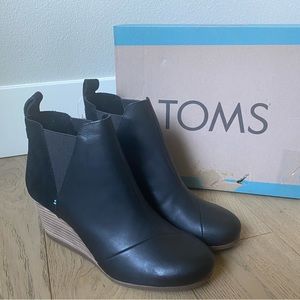 TOMS Kelsey Leather Suede Wedge Booties Black Size 9.5